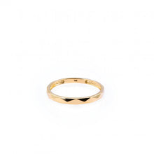 Load image into Gallery viewer, 10K YELLOW GOLD HAMMERED RING
